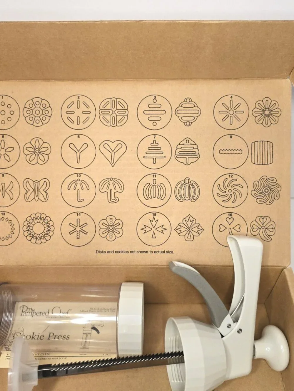 Pampered Chef Cookie Press 1525 In Box 16 Disks Instructions Included Open Box